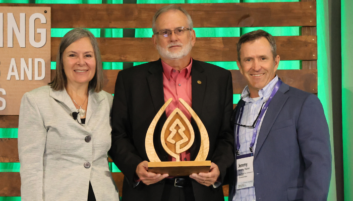 684596ba-b579-bb10-ac40-568beefe6726