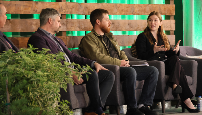 f99510f5-8abc-640f-a6a8-3d4c4dea88ac